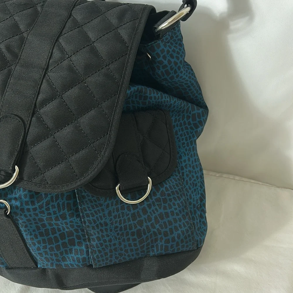 Black blue giraffe animal print quilted double strap backpack carry bag